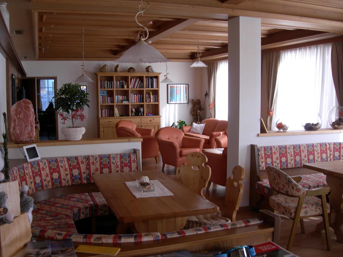 Sporthotel Enrosadira Campitello di Fassa Luaran gambar